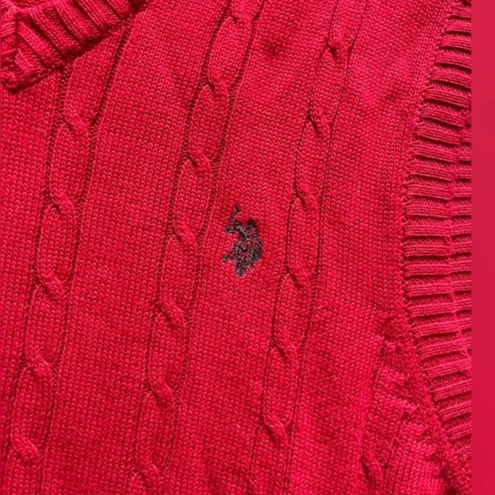 U.S. Polo Assn. Men's Large Red Cable Knit V-Neck Sweater Vest Cotton
